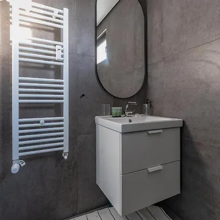 Lejlighed Industrial 2bd Flat - 3 Min To Metro & Stadium Sofia