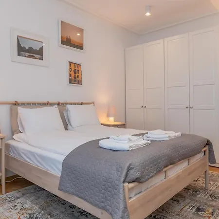 Industrial 2-bdr Flat By The National Stadium By Flat Mаnager Appartamento *