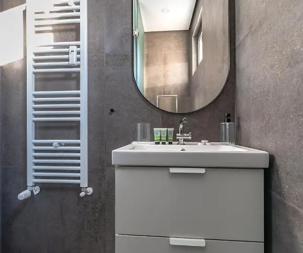 Industrial 2-bdr Flat By The National Stadium By Flat Mаnager Apartamento Sofía